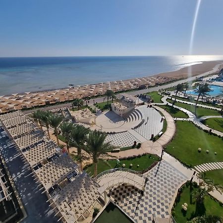 Luxury Beachfront Studio- Foreign Nationals Only Hurghada Buitenkant foto