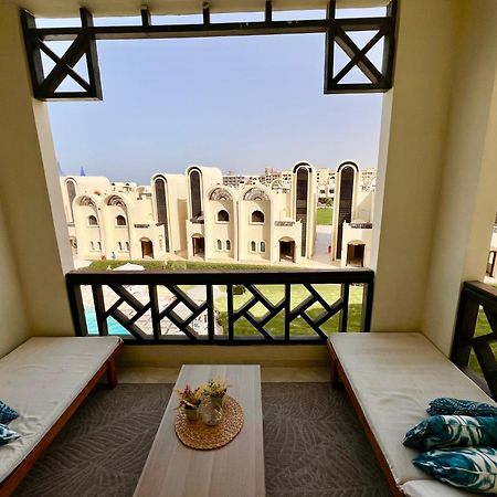 Luxury Beachfront Studio- Foreign Nationals Only Hurghada Buitenkant foto