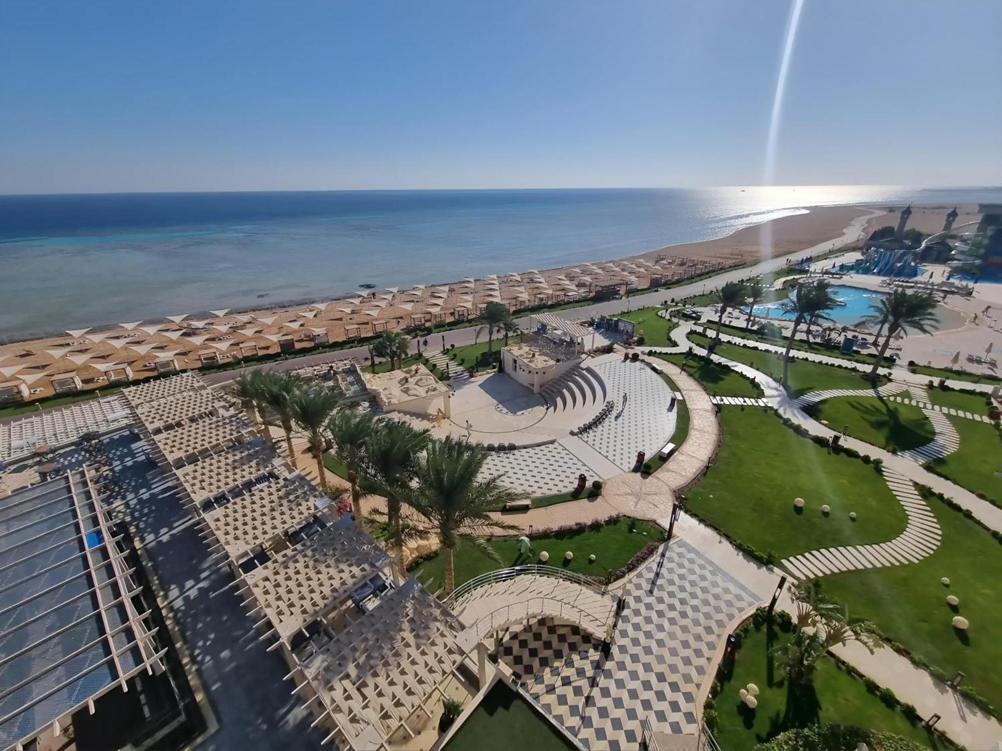 Luxury Beachfront Studio- Foreign Nationals Only Hurghada Buitenkant foto
