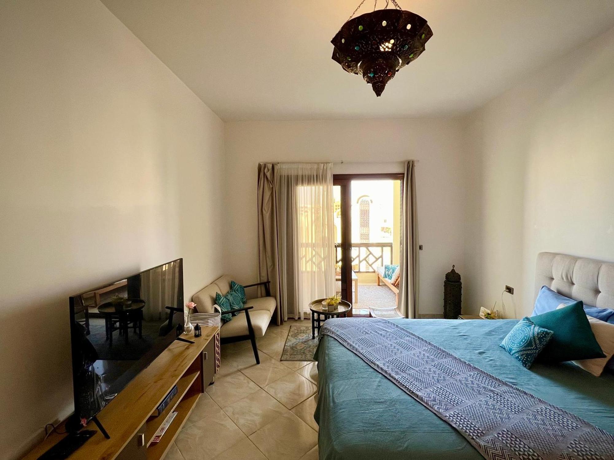Luxury Beachfront Studio- Foreign Nationals Only Hurghada Buitenkant foto