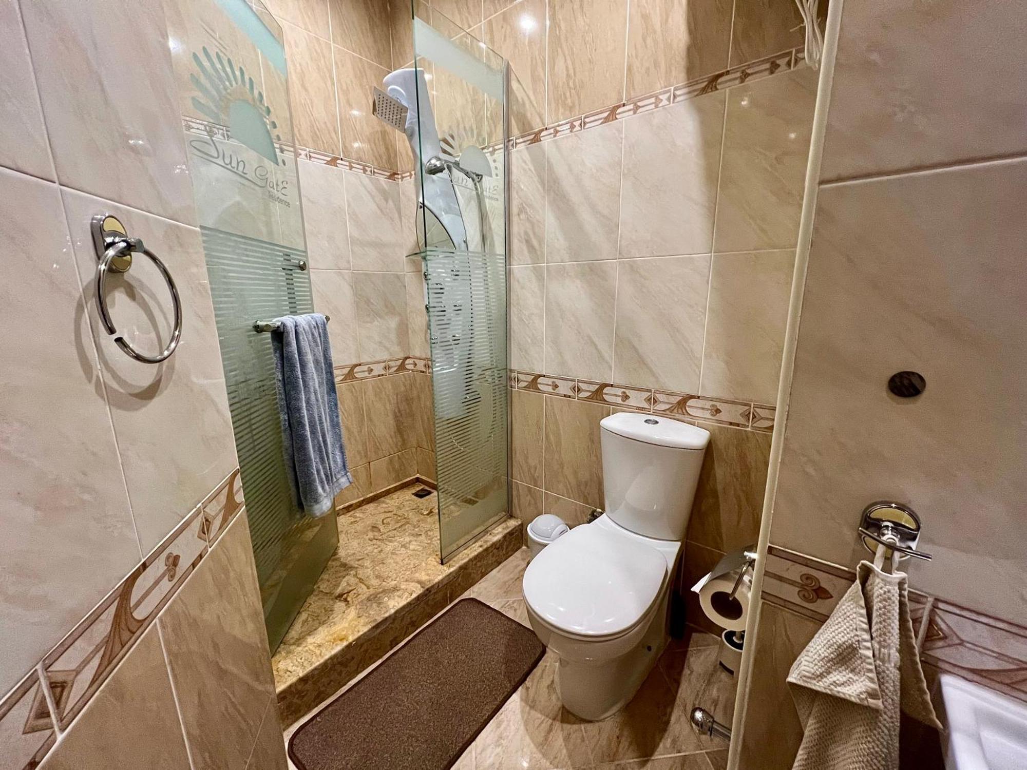 Luxury Beachfront Studio- Foreign Nationals Only Hurghada Buitenkant foto